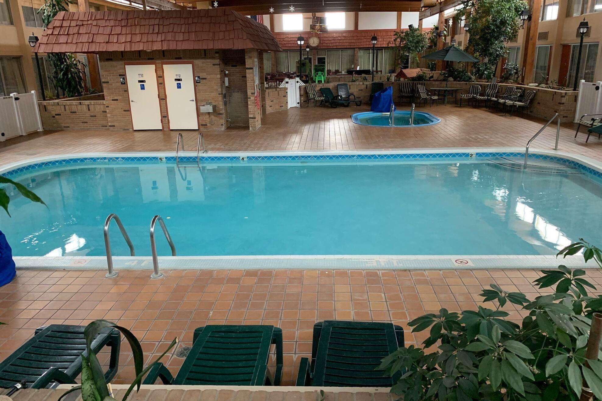 Travelodge By Wyndham Гейлорд Экстерьер фото