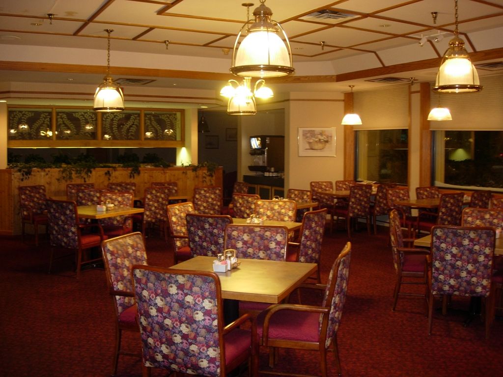 Travelodge By Wyndham Гейлорд Ресторан фото